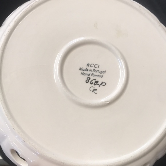 Handpainted in Portugal Round 9-1/4" Braided Handle Basket Serving Tray Dish - Picture 4 of 5